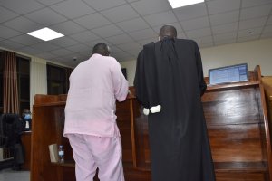 Amb.Gatete Claver yongeye gushyirwa mu majwi mu rubanza rw'inyereza rya za miliyari