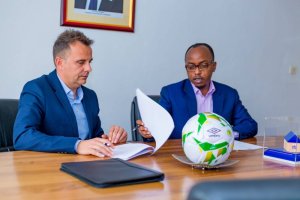 Dore akazi katoroshye gategereje umutoza mushya w'Amavubi Carlos Alós Ferrer