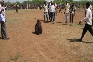 Umugore yakatiwe igihano cyo guterwa amabuye kubera ubusambanyi bitera umujinya benshi