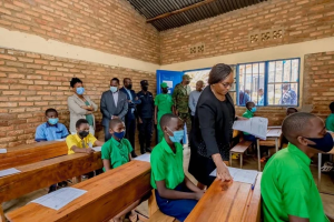 MINEDUC yafashe ingamba zikarishye mu gukumira gukopera ibizamini bya Leta