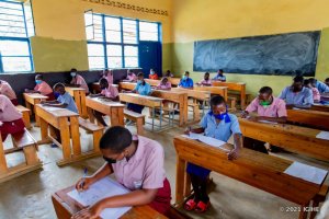 Uko wamenya ko umunyeshuri yatsinze ikizamini cya Leta