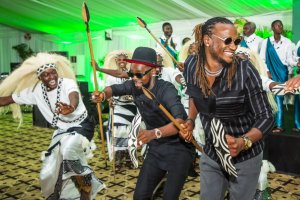 Patoranking yatunguranye abyina Kinyarwanda (AMAFOTO)