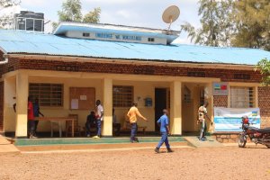 Kayonza: Umu DASSO yafashwe ari kumwe n'ukekwaho ubujura bashaka kwiba umuturage