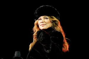 Shania Twain wakunzwe mu ndirimbo z'Urukundo yavuze akaga yahuye nako akiri umwana