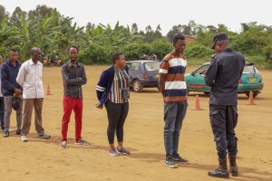 Abasaga ibihumbi 92 batangiye ibizamini by'impushya zo gutwara ibinyabiziga mu gihugu hose