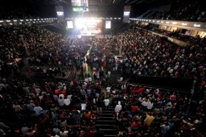 Bk Arena yuzuye! Mbonyi yakoze igitaramo kitazibagirana mu mateka ya muzika nyarwanda