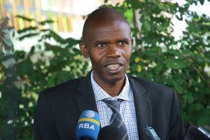 Minisitiri w'Intebe yirukanye ku mirimo Umuyobozi mukuru wa RCA 