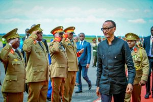 Perezida Kagame yageze mu Burundi mu nama yiga ku bibazo bya RDC