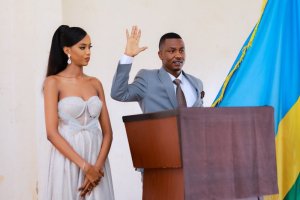 Iradukunda Elsa yakoresheje amagambo asize umunyu mu kwifuriza isabukuru nziza Prince Kid