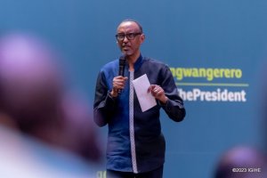 Perezida Kagame yasabye abayobozi kureka 'gukora ubusa'