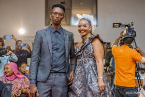 Bahavu yatsindiye imodoka yakaraboneka mu bihembo bya RIMA[AMAFOTO]