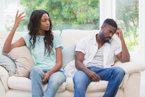 Dore bimwe bizakwereka ko uwo mwashakanye agikunda uwahoze ari umukunzi we(Ex-Boyfriend)