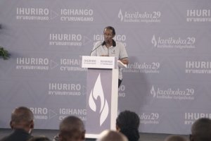  Jeannette Kagame yifatanyije n'urubyiruko rusaga 1000 mu ihuriro "Igihango cy'urungano"