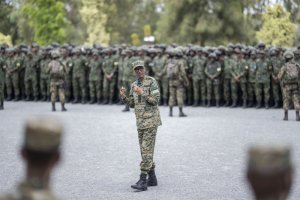 "RDF ntibereyeho gushoza intambara..."-Perezida Kagame aganira n'Ingabo z'u Rwanda