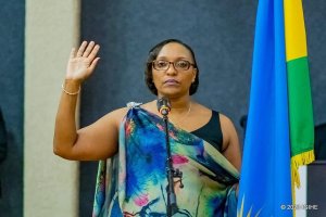 Dr Uwamariya yahishuye akari ku mutima nyuma yo kuva muri MINEDUC