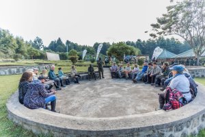 Abazita abana b'ingagi amazina babanje kujya gusura imiryango bavukamo