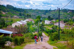 Ruhango: Umukuru w'umudugudu yiyahuye nyuma yo gufata umukobwa we asambana