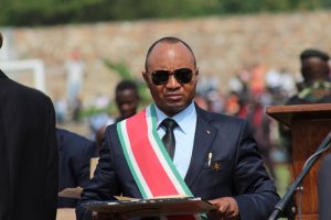 Mu rukiko Gen Bunyoni yashyize mu majwi u Rwanda kumuneka