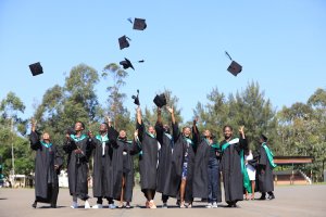 Nigeria igiye guhagarika dipolome ziturutse mu bihugu birimo Kenya na Uganda