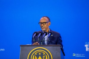 “Kuki mwumva ko umuntu yava mu bilometero ibihumbi akaza kubagirira impuhwe?"-Perezida Kagame yasabye Abayobozi guhindura imyumvire