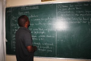 Gasabo: Umwarimu arashinja umuyobozi we kumutoteza we na bagenzi be