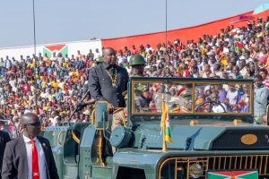 Perezida Ndayishimiye yasingije ingabo ze avuga ko zahangamuye M23