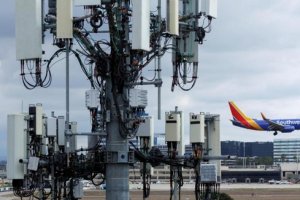 Ibibazo by' Ikoranabuhanga mu by'Itumanaho Byatumye Ingendo nyinshi ku Isi Zihagarara