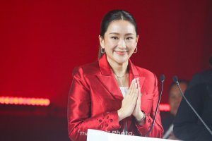 Thailand: Umugore w'imyaka 37 yabaye Minisitiri w'Intebe muto wa mbere utowe