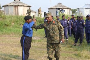 Uganda :Abapolisi b'Abanye-Congo bahunze nyuma y'aho M23 ifashe umupaka wa Ishasha batahutse