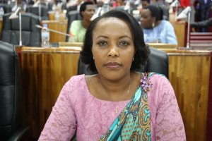 Nyirasafari yabimburiye abandi kwinjira muri Sena nk'uhagarariye Umujyi wa Kigali