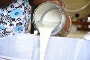 Tanzania yasubije abacuruzi bo mu Rwanda bacunaguzwa iyo bajyanyeyo amata