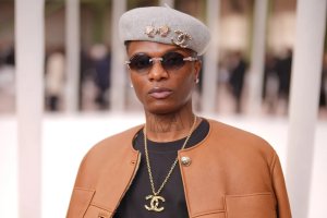 Wizkid yabaye umuhanzi wa mbere ukomoka muri Afurika wumviswe cyane kuri Spotify