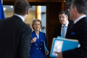 EU yashyiriyeho umusoro wa 25% ibicuruzwa biva muri Amerika