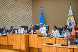 Bamwe bashaka ko icibwa burundu: Impaka mu Nteko ku gusoresha imikino y'amahirwe