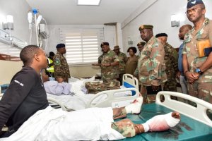 Abasirikare ba Afurika y'Epfo bakomerekeye muri RDC baracyari mu bitaro