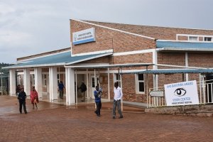 Abadepite bishyurije ibitaro byambuwe asaga miliyari 1.2 Frw