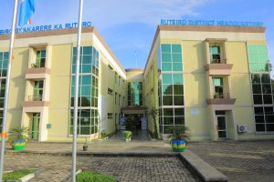 Rutsiro: Umusore yishe Se afatirwa Nyabugogo agerageza gutoroka