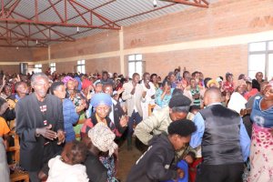 Abanyarwanda bari barafashwe bugwate na FDLR basabwe kwitandukanya n'ivanguramoko
