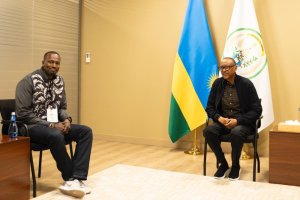 Perezida Kagame yagiranye ikiganiro na Cheick Camara uyobora ServiceNow Africa