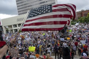 Amerika: Hadutse imyigaragambyo yo kwamagana igitugu cya Trump