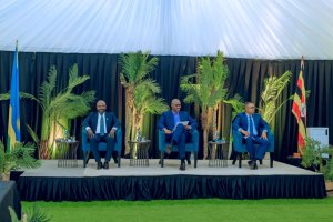 Rwanda-Uganda: Abayobozi biyemeje gukuraho inzitizi zikibangamiye urujya n'uruza
