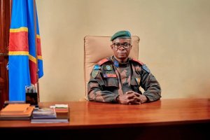 Gen Kakule uyoborera Kivu y'Amajyaruguru mu buhungiro yagaragaje ko Leta yamutereranye