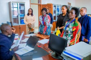 Abadepite basabye ko ibibazo biri muri serivisi z'irangamimerere byaba byakemutse mu mezi atatu