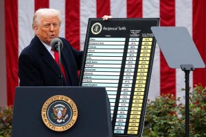 Urukiko rwatesheje agaciro imisoro Trump yashyiriyeho amahanga