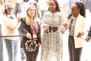 Mu Rwanda hatangijwe ikigo kizajya gitorezwamo abahanga mu by'umutekano w'ikoranabuhanga