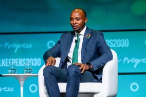 Dr. Sabin Nsanzimana yashyizwe ku rutonde rw'abavuga rikijyana ku Isi 