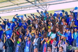 Kaminuza y'u Rwanda igiye gushyira ku isoko ry'umurimo abarenga ibihumbi 9