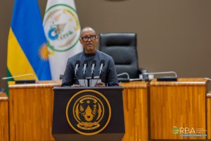 Ibyo Abanyarwanda bifuza ni byinshi cyane - Perezida Kagame yahaye umukoro Abasenateri bashya