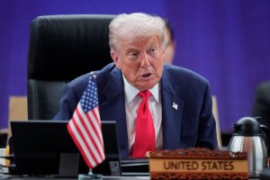 Trump yaciye amarenga ya manda ya gatatu