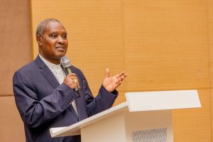 Afurika ni intare igisinziriye - Cardinal Kambanda